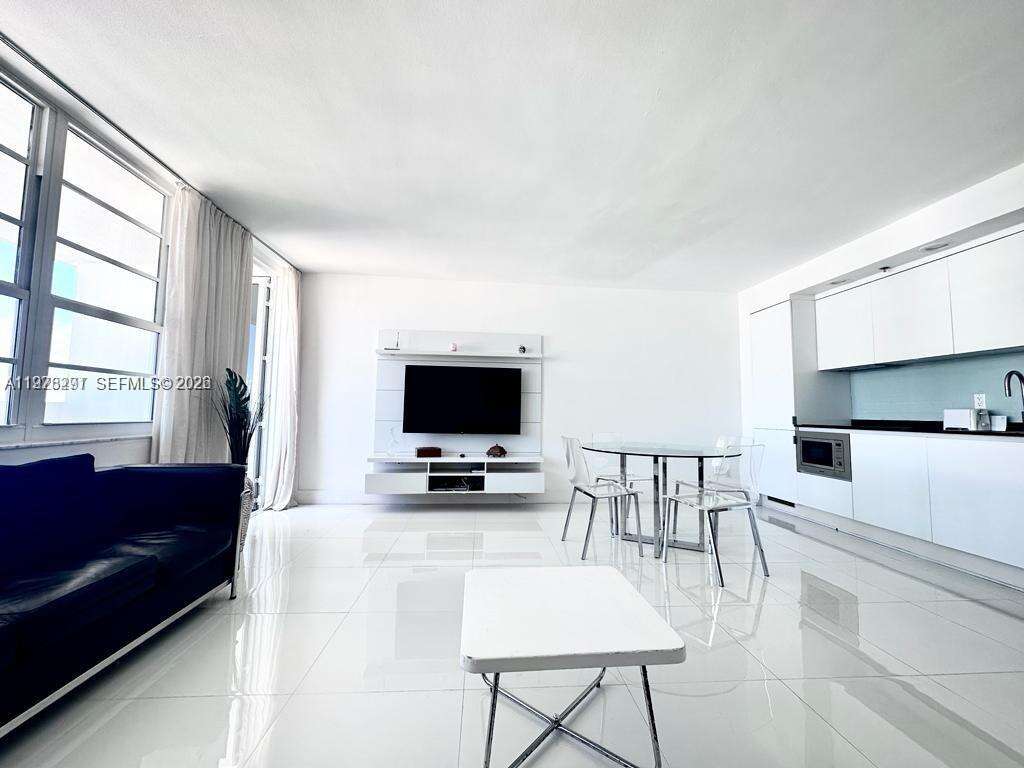 Decoplage Unit #1404 | Picture 5