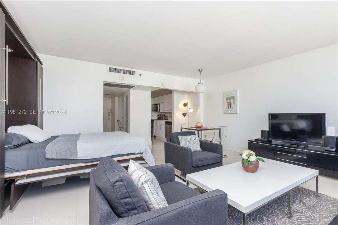 Decoplage Unit #806 | Picture 13