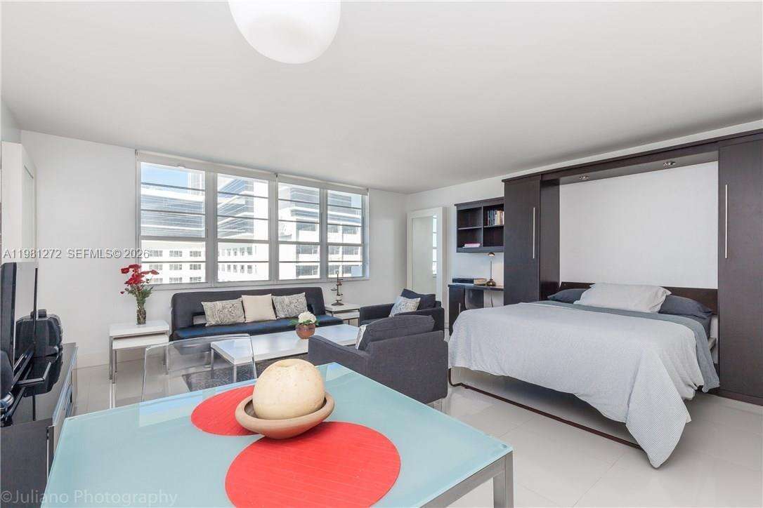 Decoplage Unit #806 | Picture 3