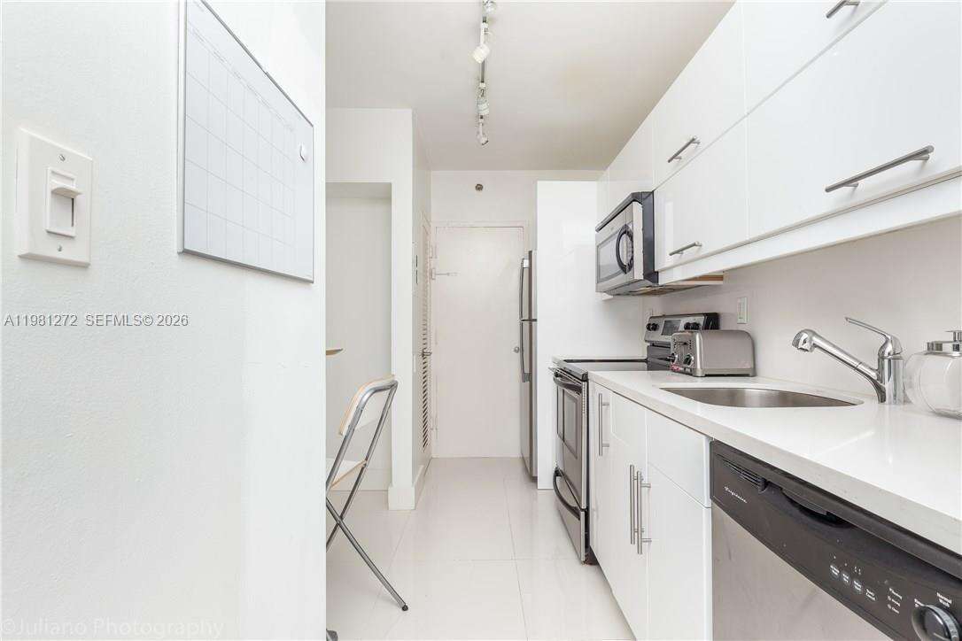 Decoplage Unit #806 | Picture 9