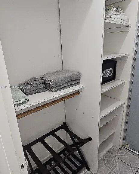 Decoplage Unit #616 | Picture 11