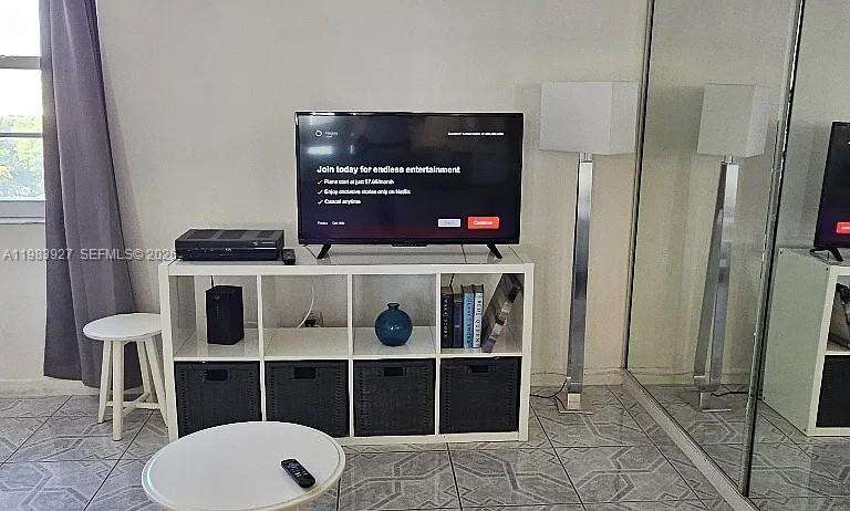 Decoplage Unit #616 | Picture 4