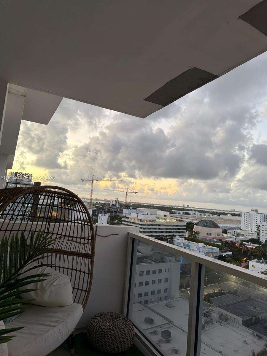 Decoplage Unit #1512 | Picture 9