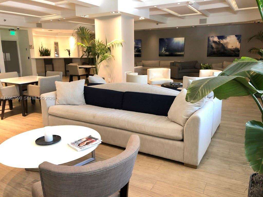 Decoplage Unit #836 | Picture 32