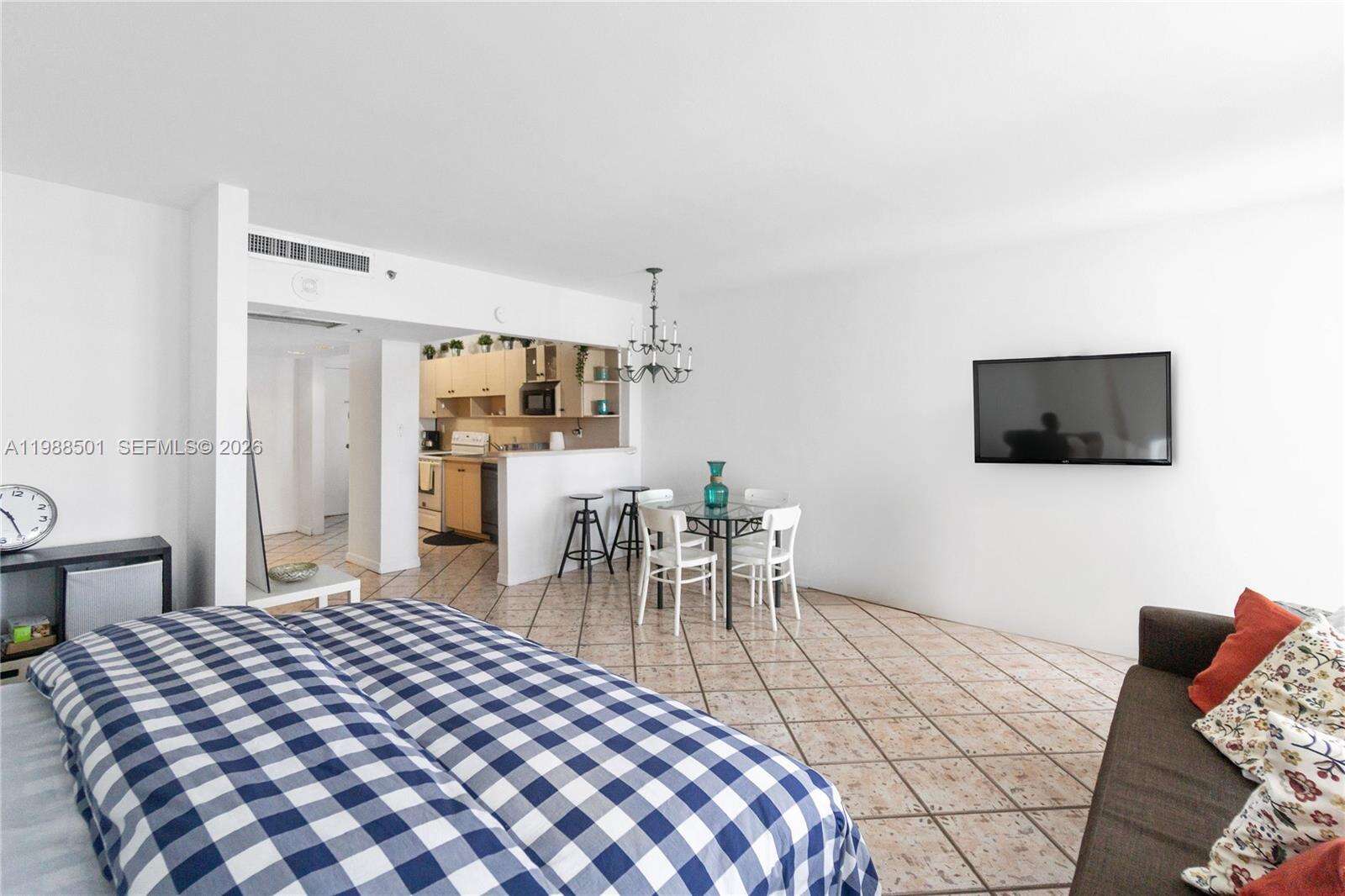 Decoplage Unit #818 | Picture 4