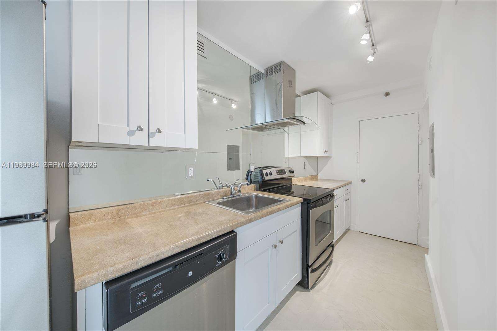 Decoplage Unit #626 | Picture 8