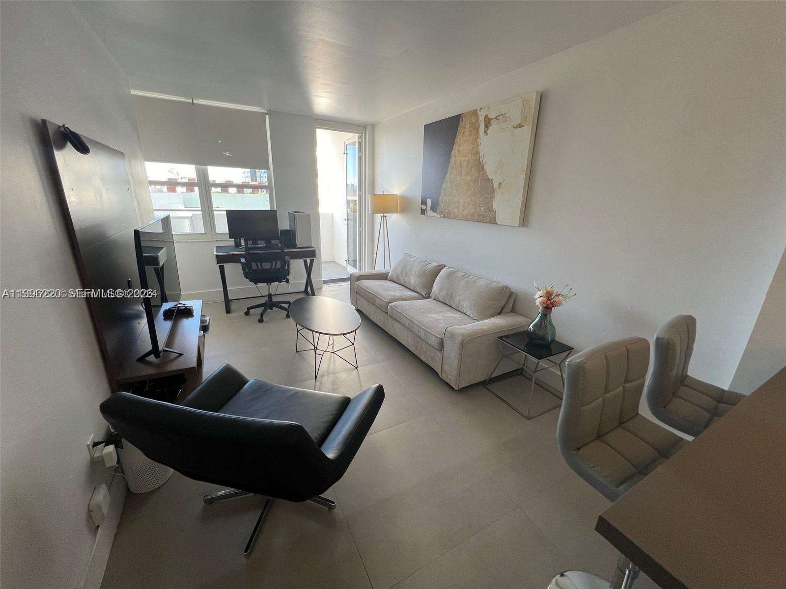 Decoplage Unit #620 | Picture 12