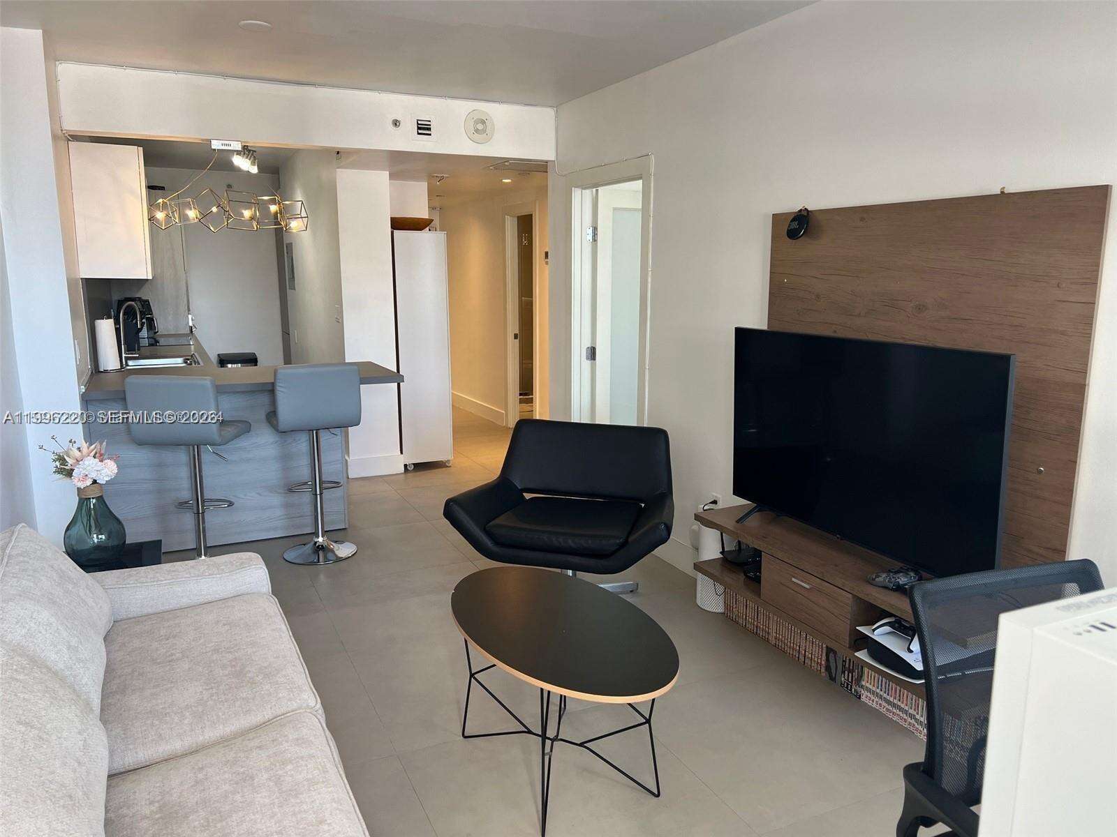 Decoplage Unit #620 | Picture 7