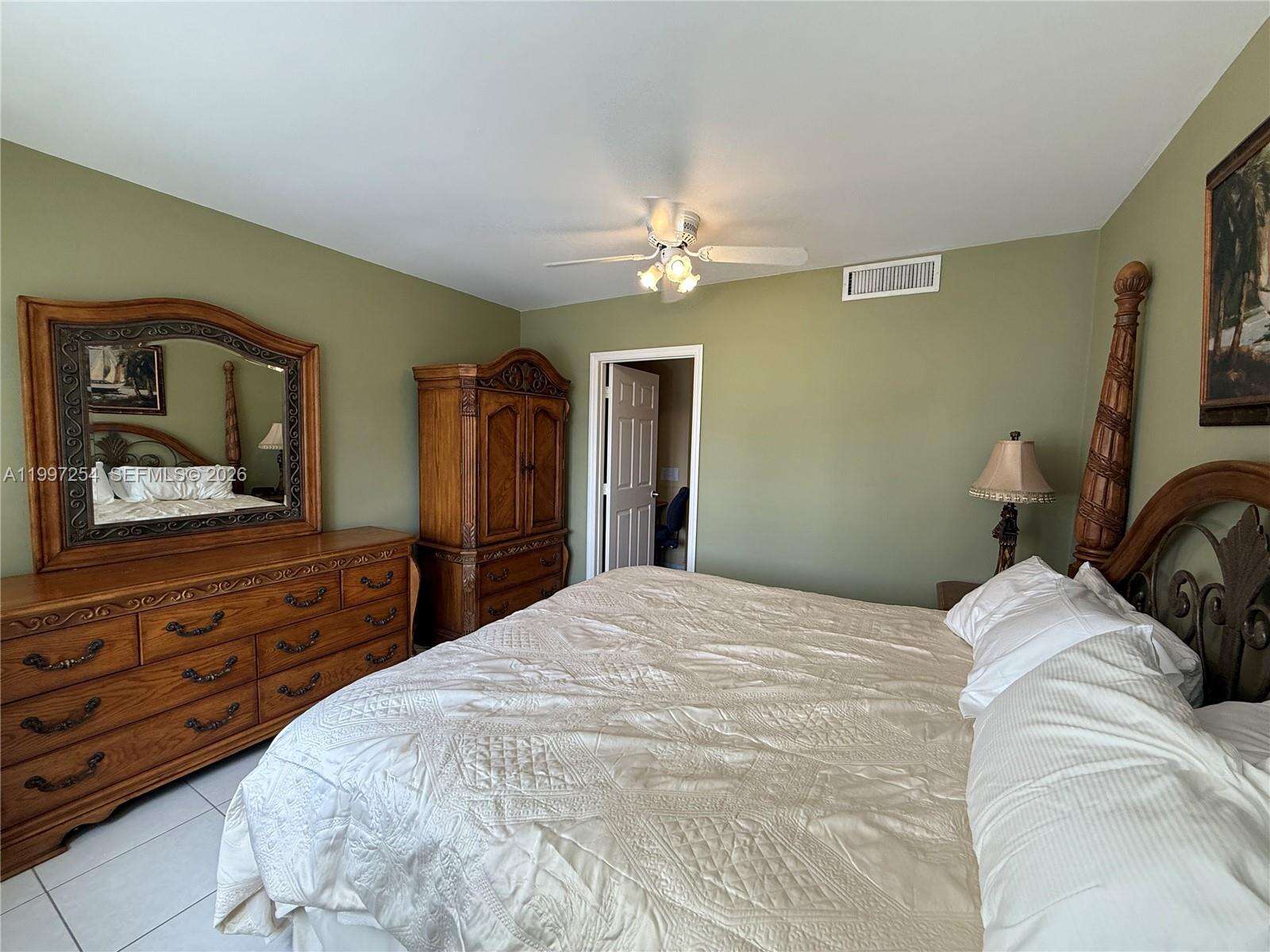 Decoplage Unit #422 | Picture 11