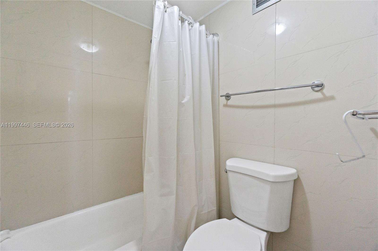 Decoplage Unit #638 | Picture 12