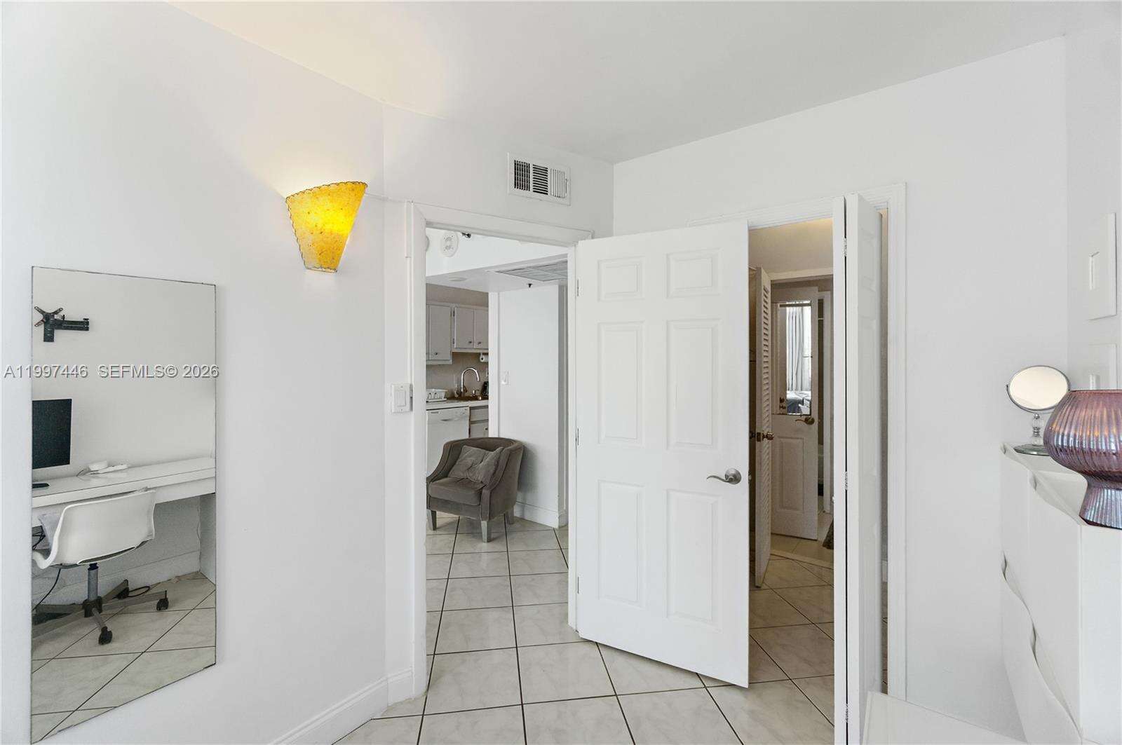 Decoplage Unit #638 | Picture 9