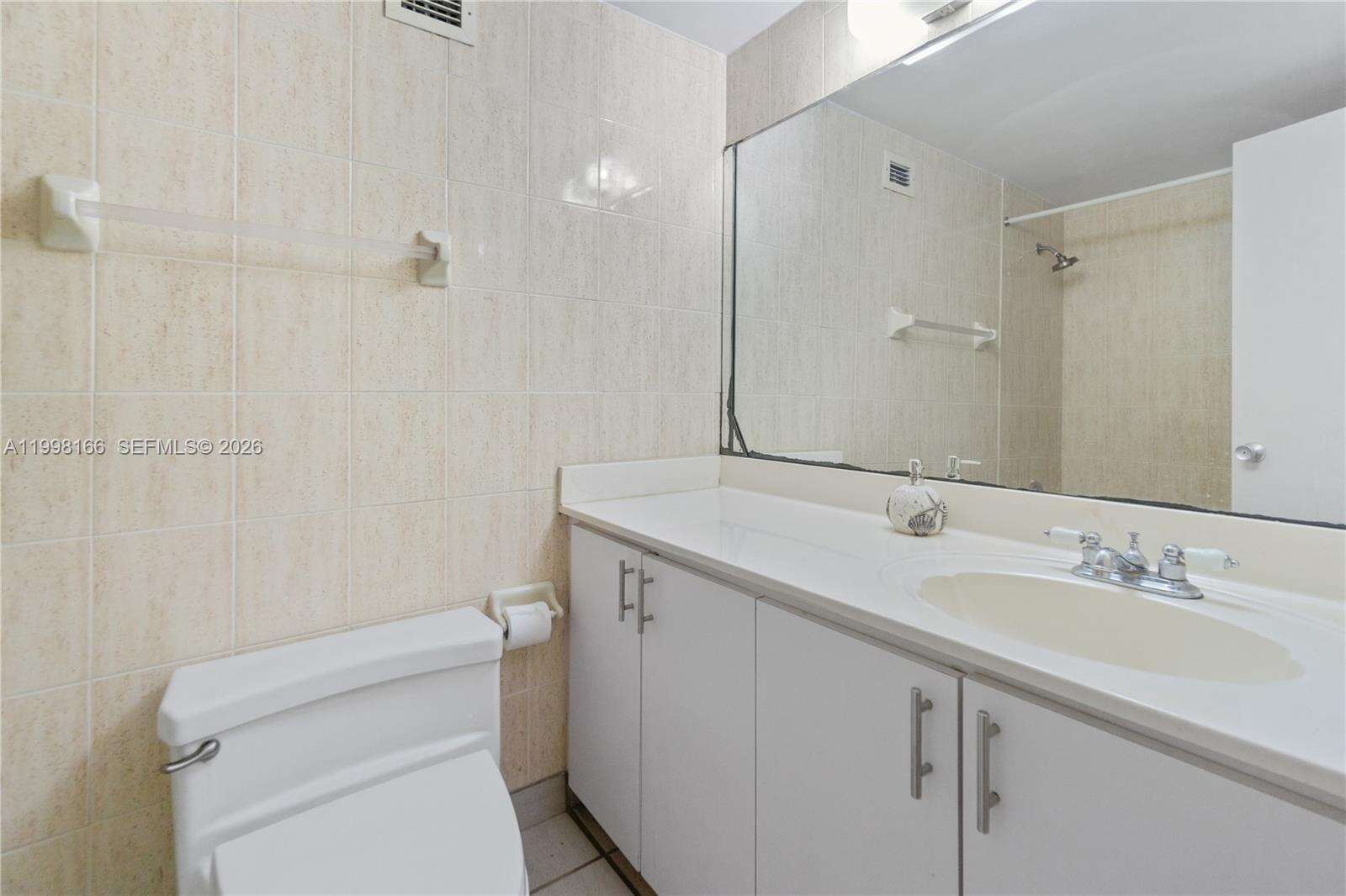 Decoplage Unit #734 | Picture 12