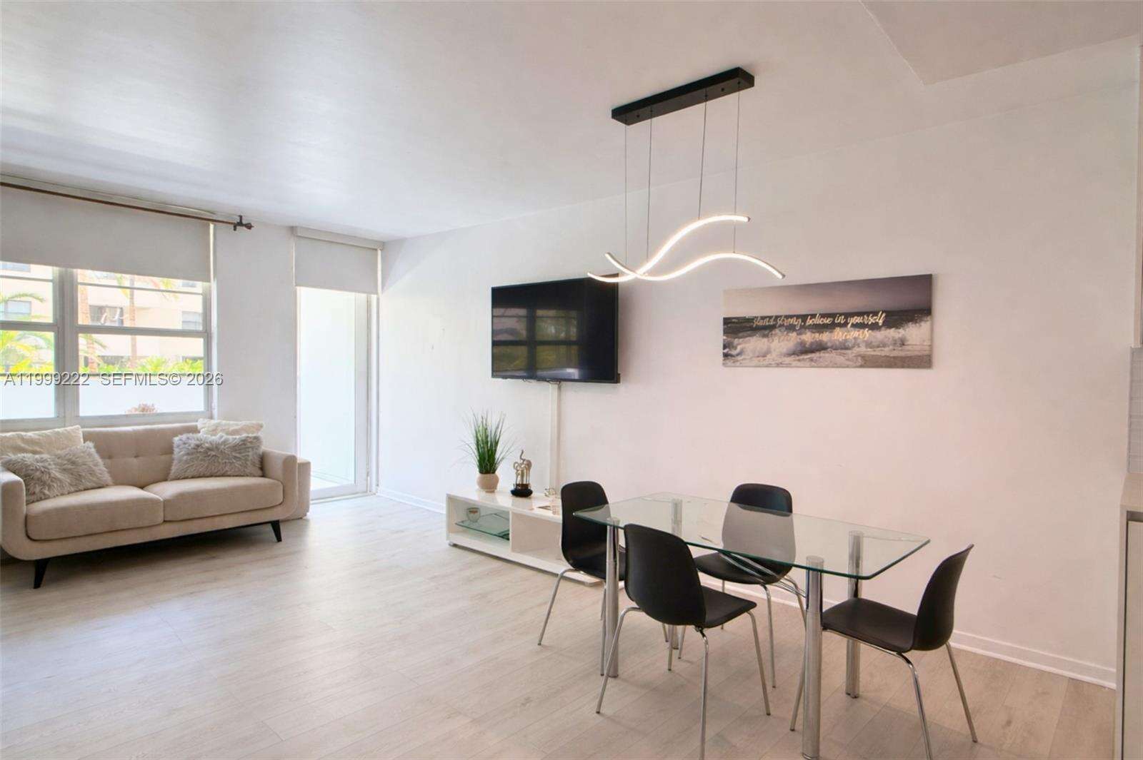 Decoplage Unit #430 | Picture 2