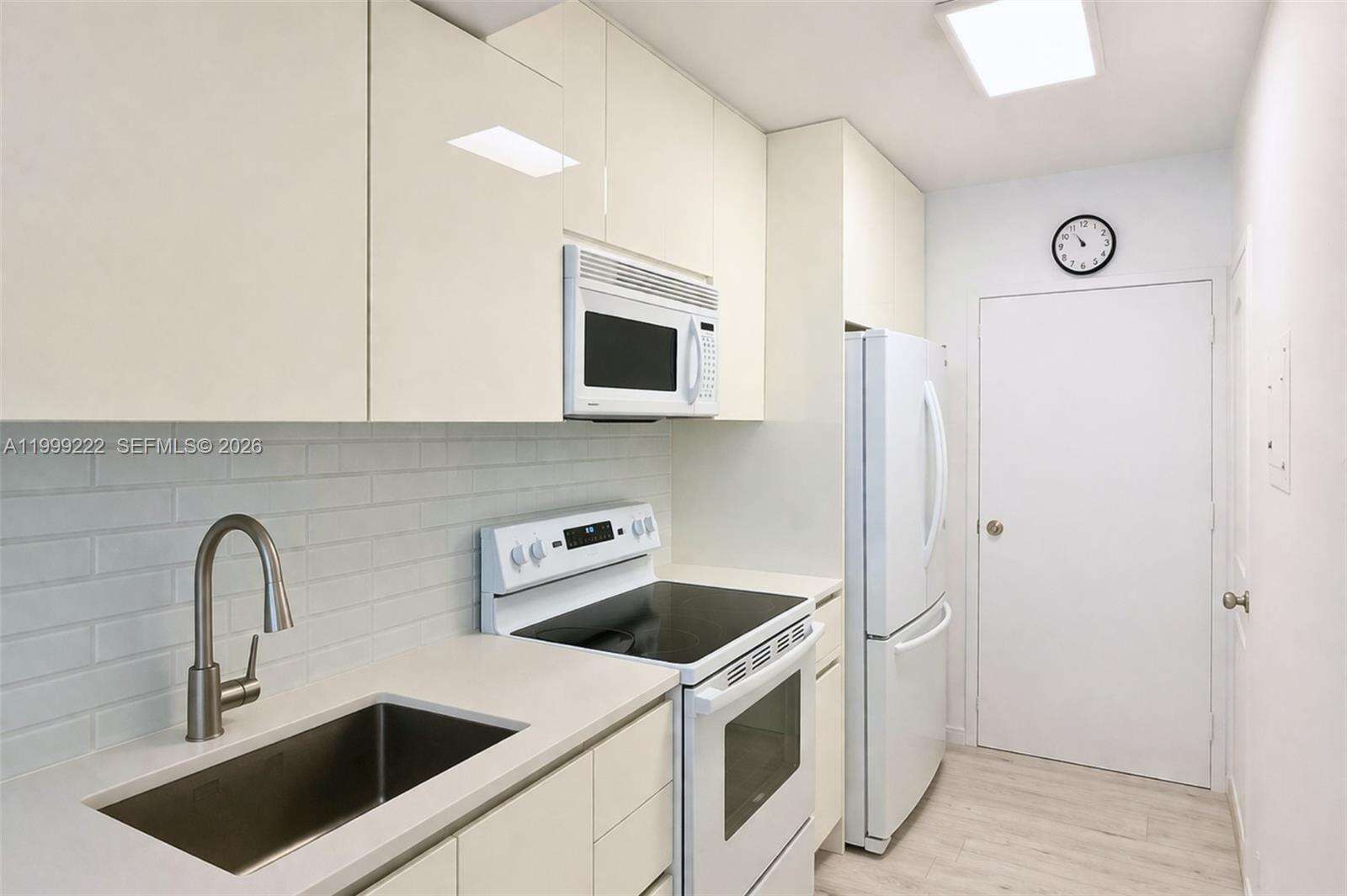 Decoplage Unit #430 | Picture 6