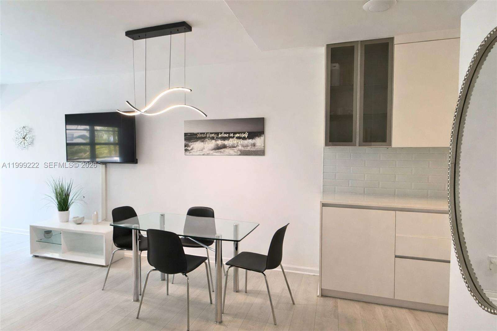 Decoplage Unit #430 | Picture 8