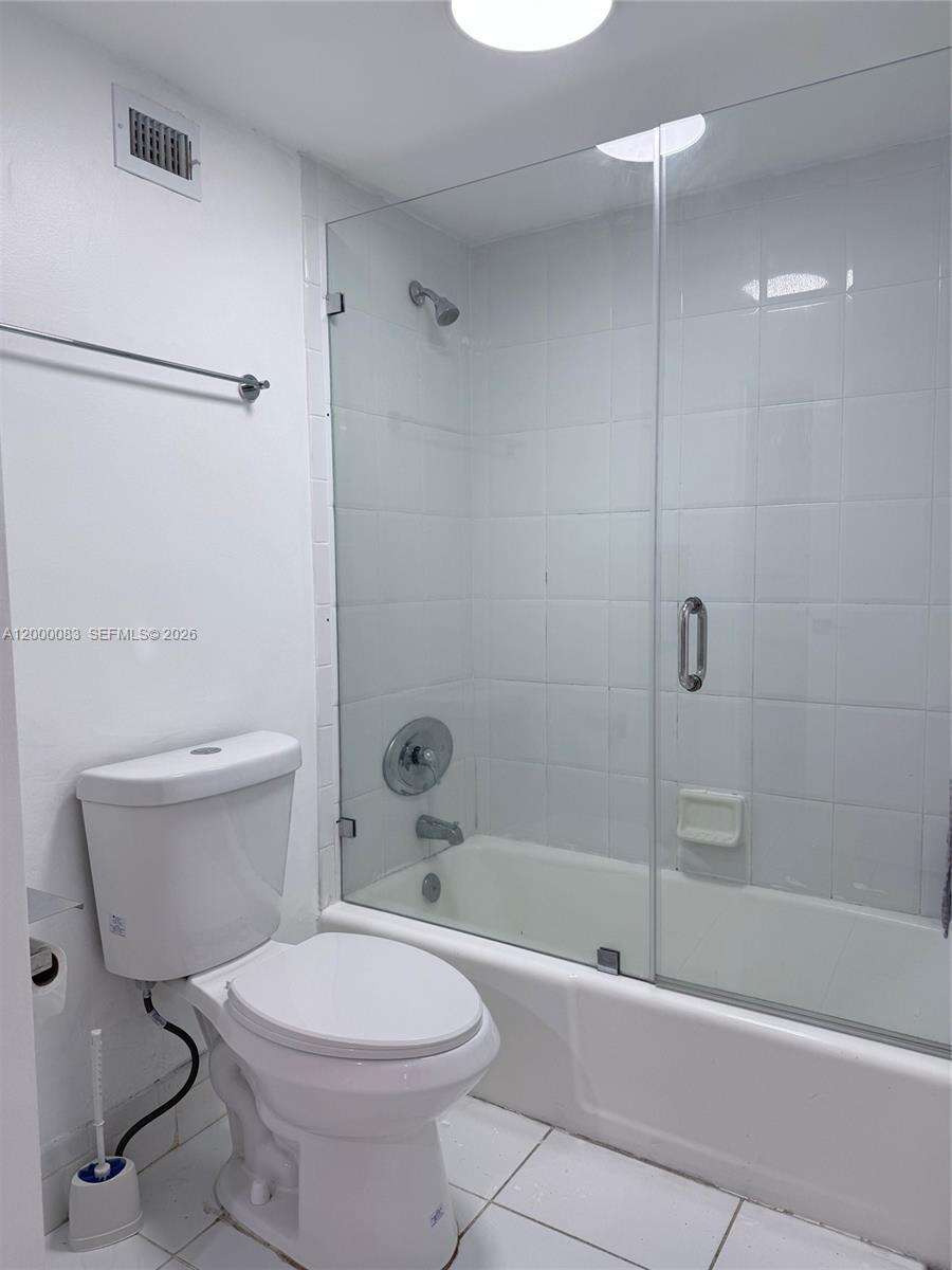 Decoplage Unit #615 | Picture 14