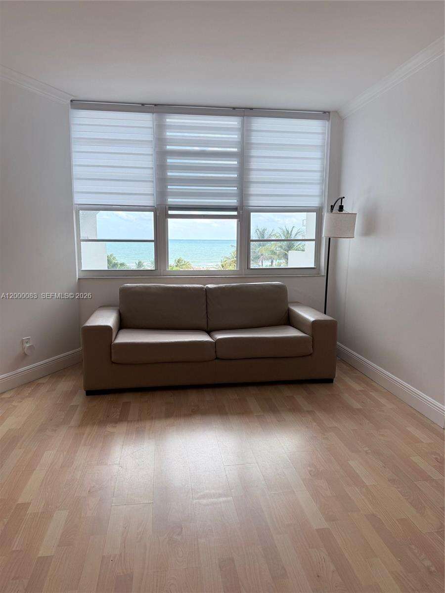 Decoplage Unit #615 | Picture 4