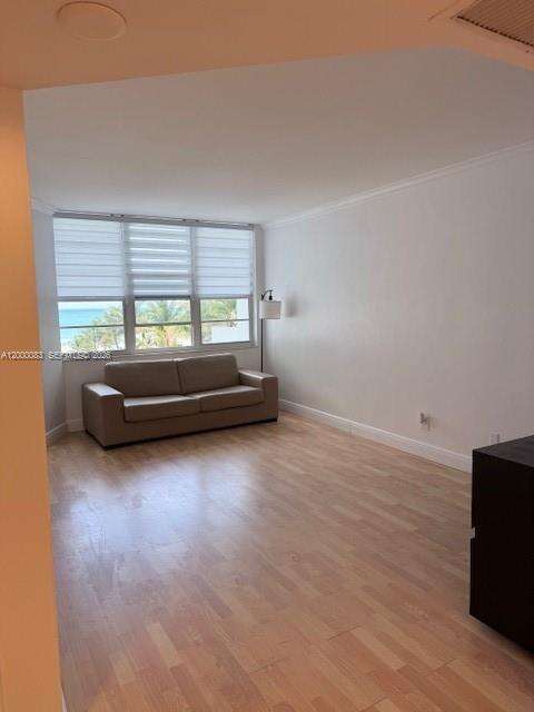 Decoplage Unit #615 | Picture 5