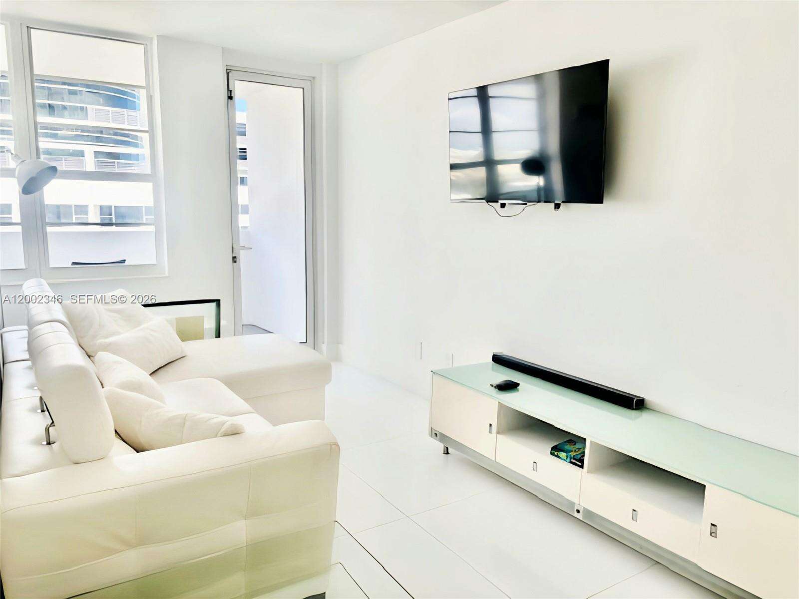 Decoplage Unit #927 | Picture 2