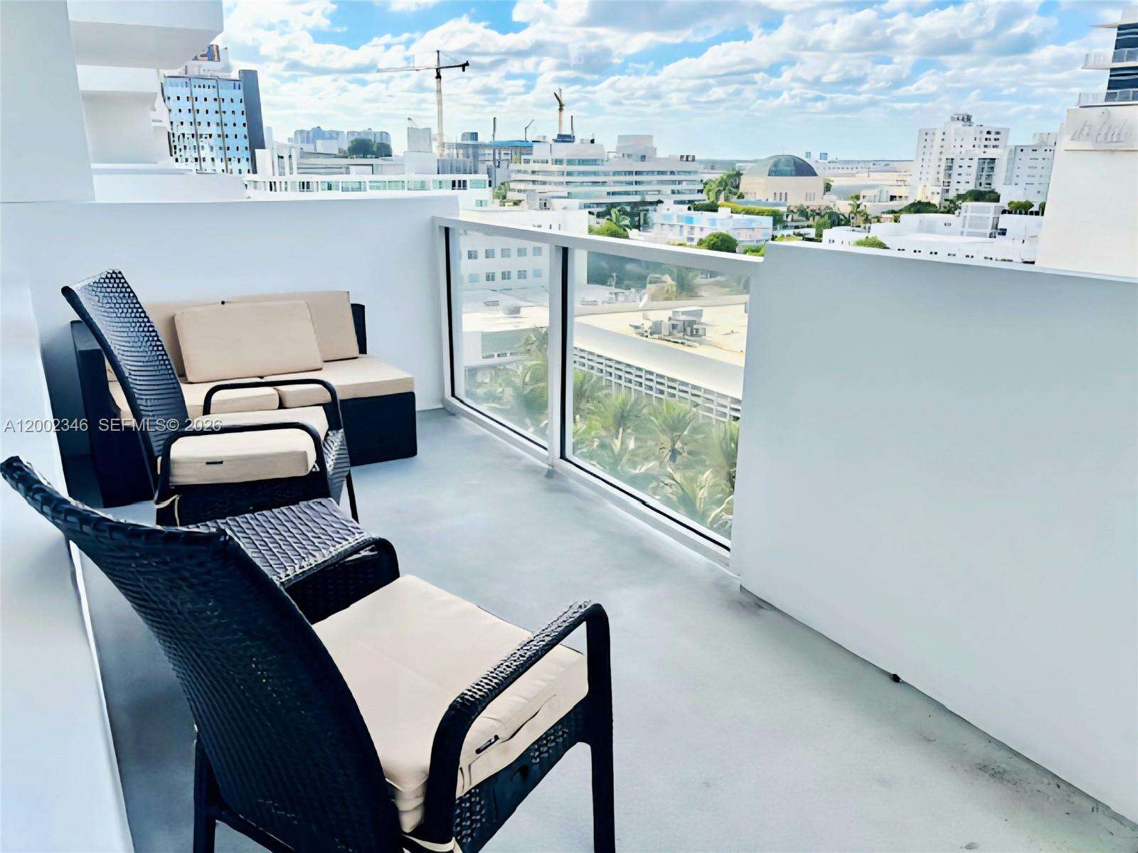 Decoplage Unit #927 | Picture 20