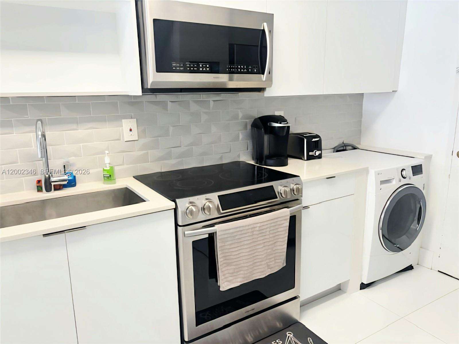 Decoplage Unit #927 | Picture 6