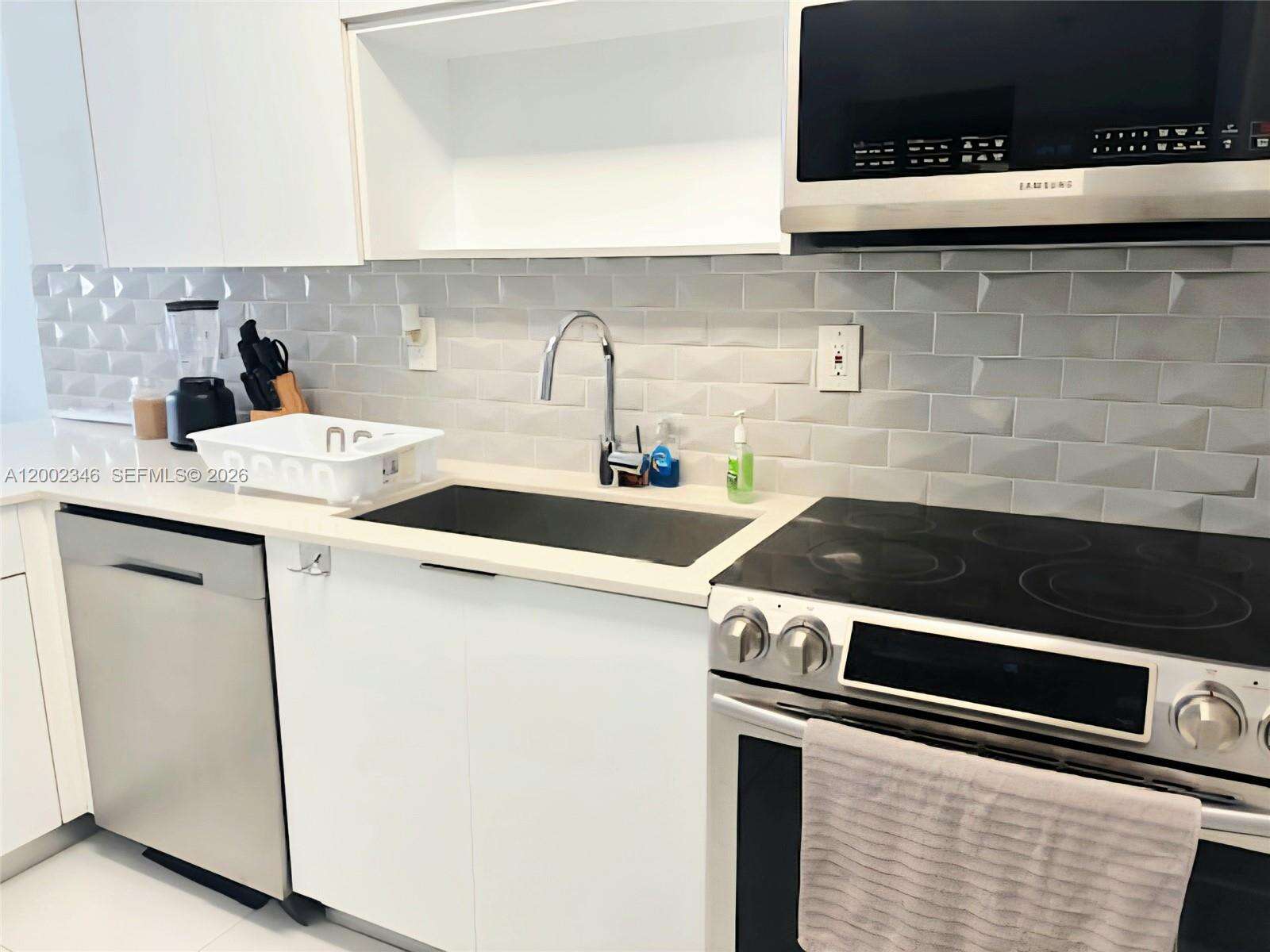 Decoplage Unit #927 | Picture 7