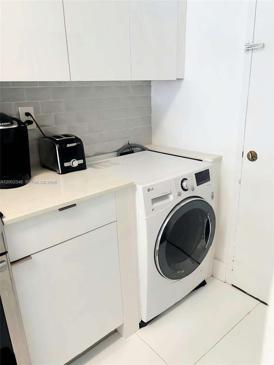 Decoplage Unit #927 | Picture 10