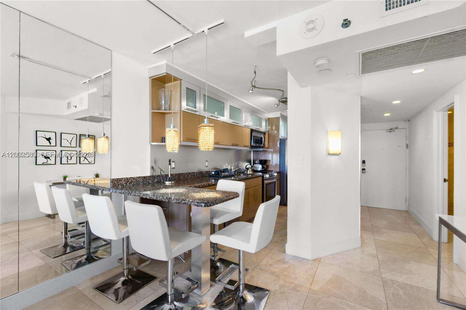 Decoplage Unit #1046 | Picture 8