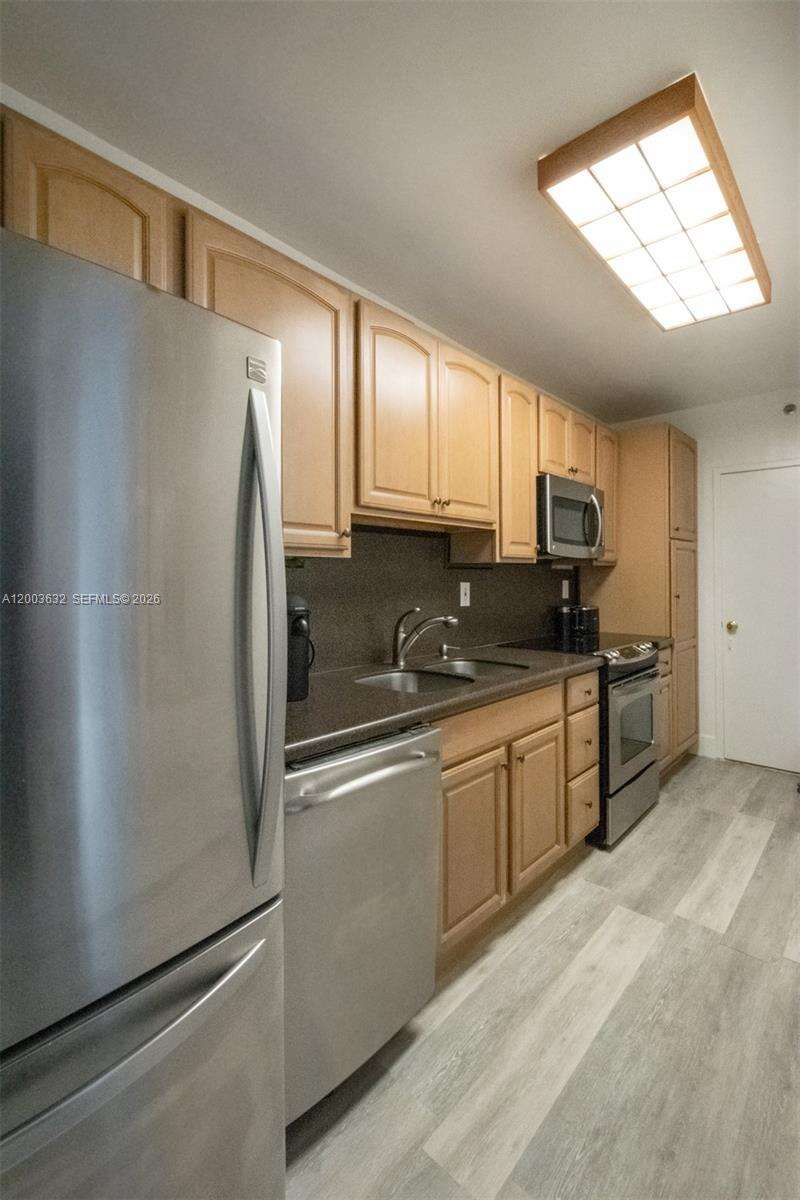 Decoplage Unit #439 | Picture 12