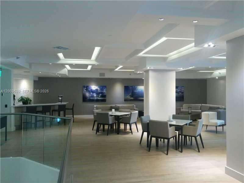 Decoplage Unit #439 | Picture 17