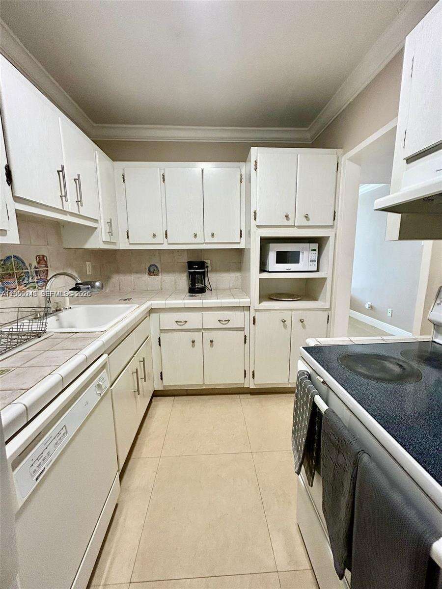 Decoplage Unit #1010 | Picture 4