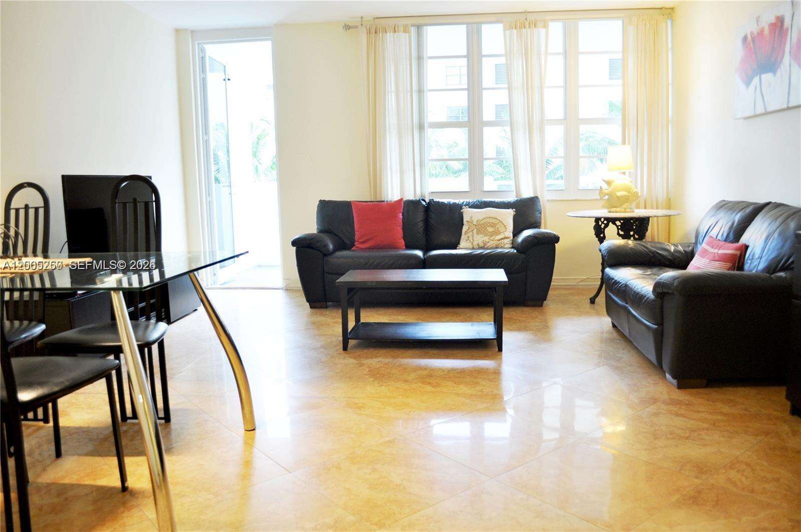 Decoplage Unit #534 | Picture 1