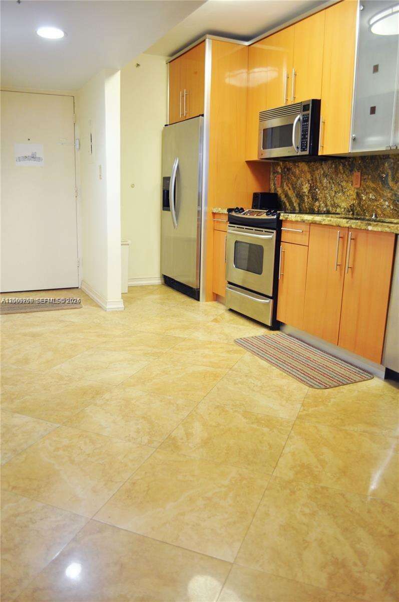 Decoplage Unit #534 | Picture 7