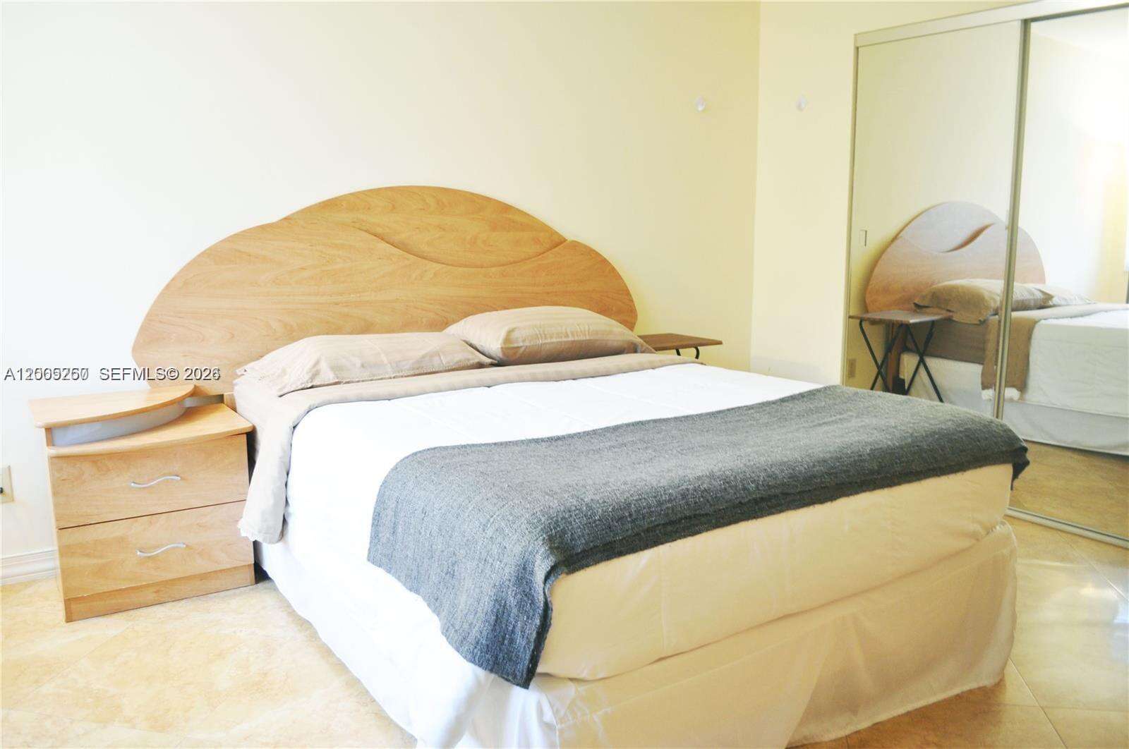 Decoplage Unit #534 | Picture 9