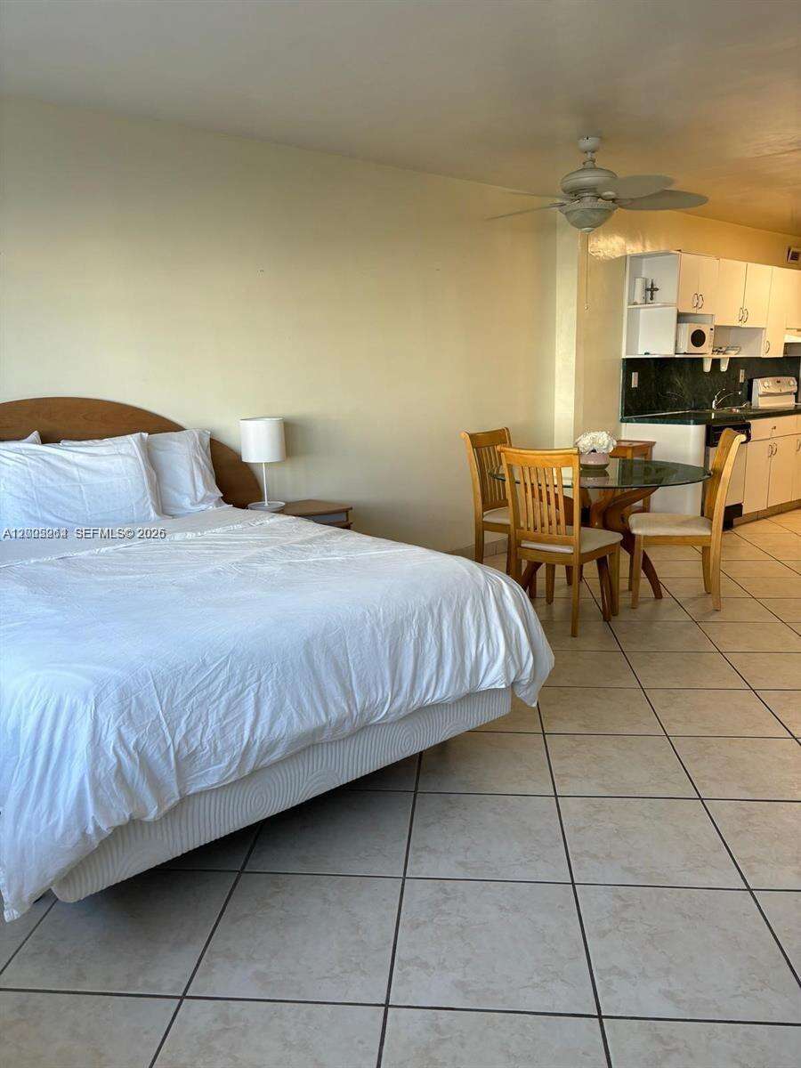 Decoplage Unit #731 | Picture 2