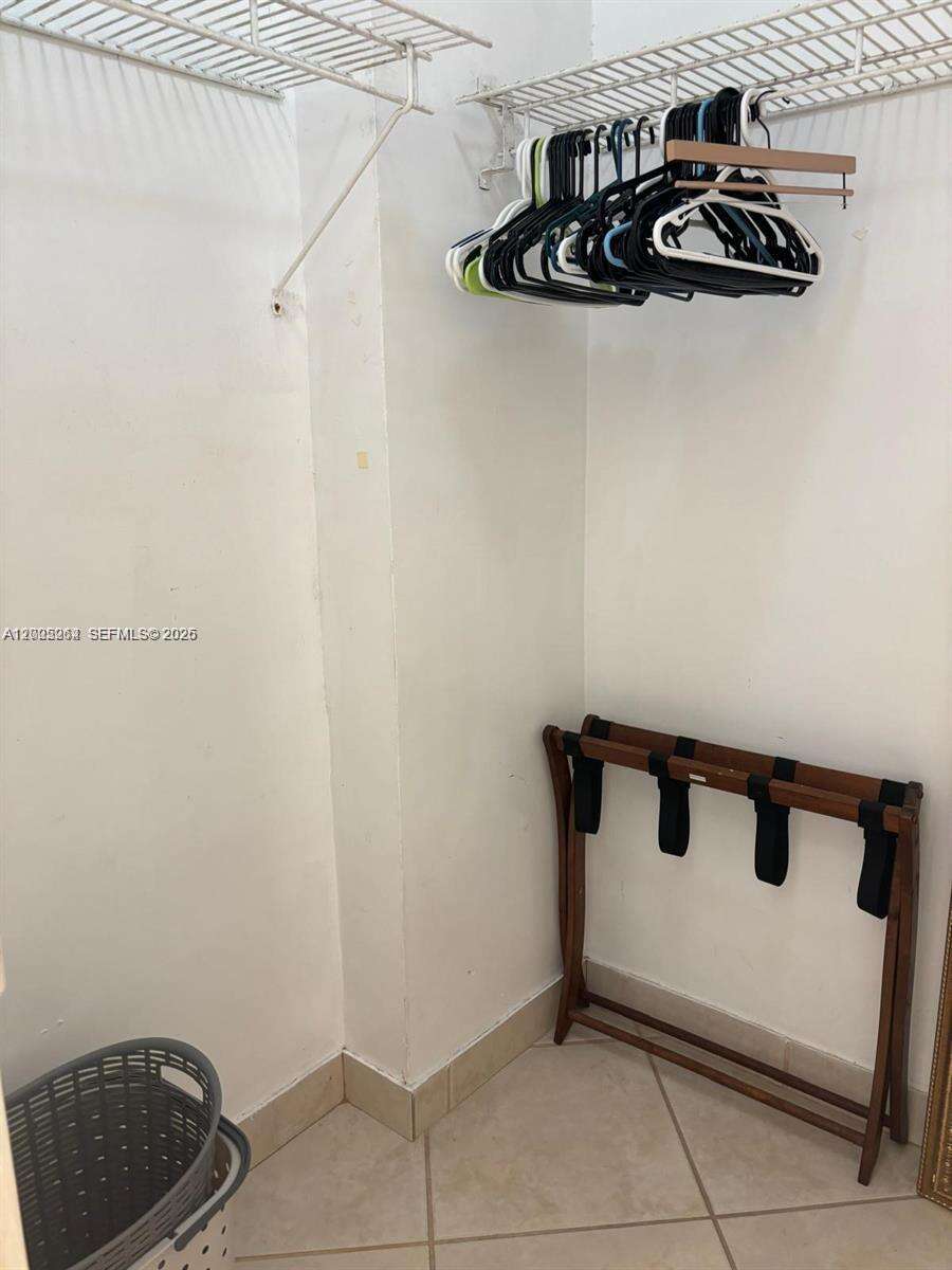 Decoplage Unit #731 | Picture 14