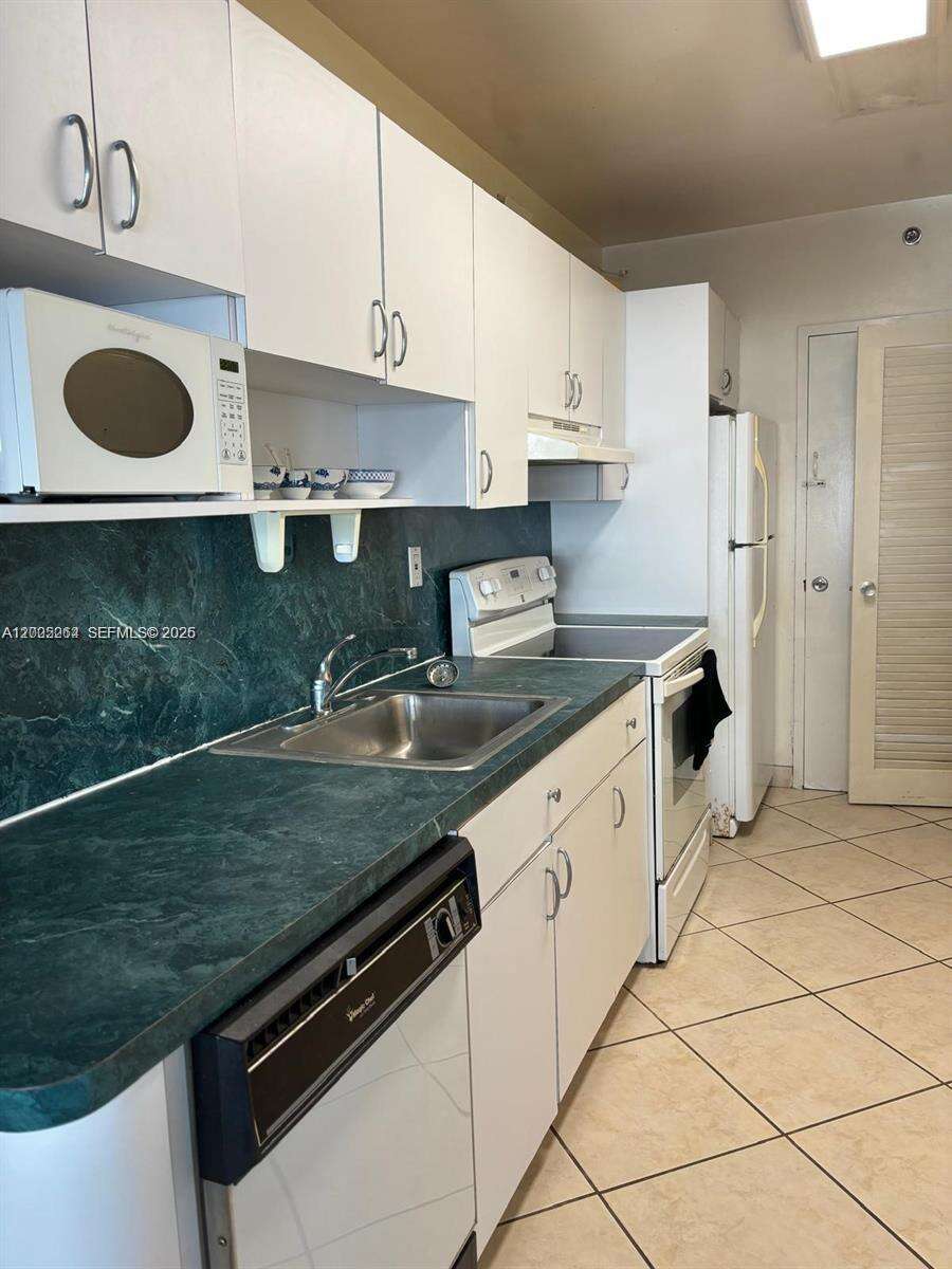 Decoplage Unit #731 | Picture 7