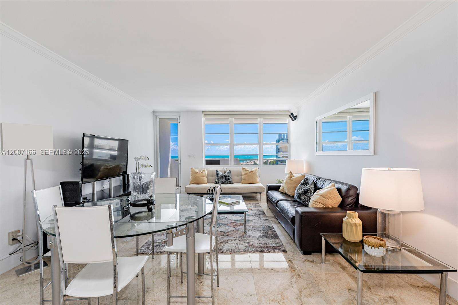 Decoplage Unit #944 | Picture 11