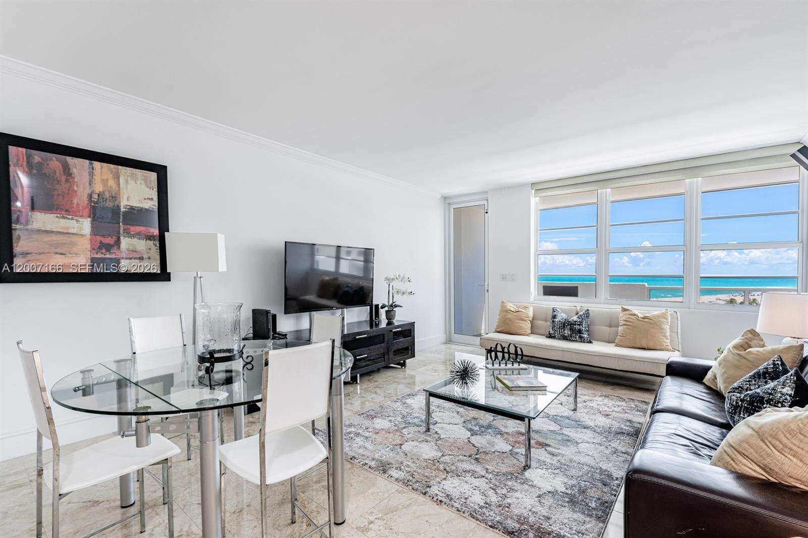 Decoplage Unit #944 | Picture 13