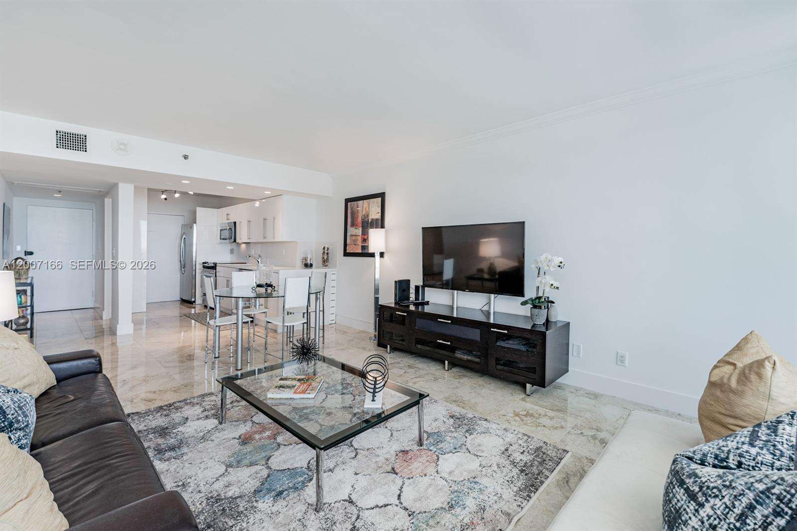 Decoplage Unit #944 | Picture 10