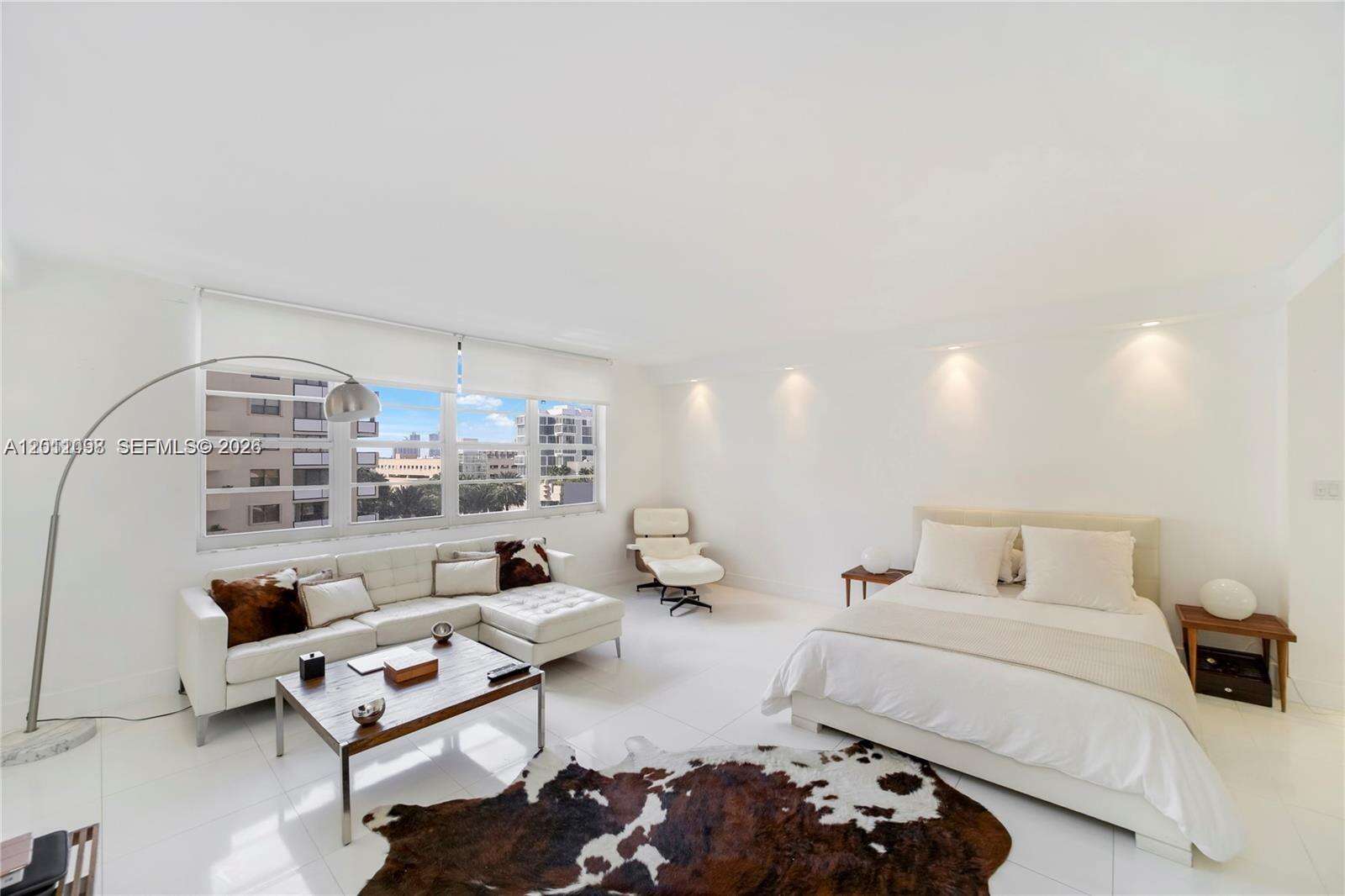 Decoplage Unit #605 | Picture 1