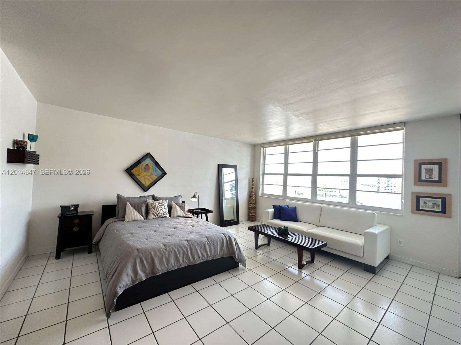 Decoplage Unit #1012 | Picture 3