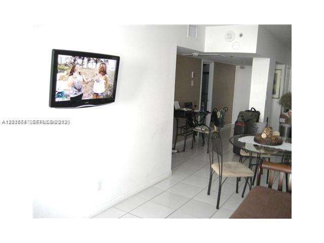 Decoplage Unit #437 | Picture 7