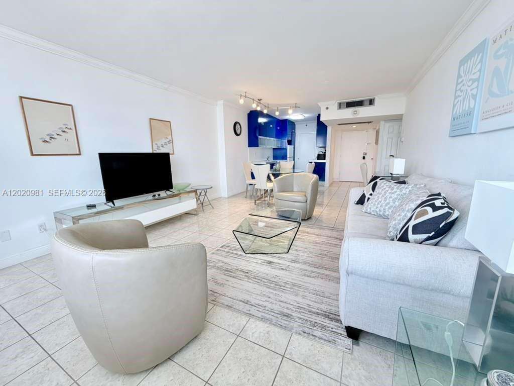 Decoplage Unit #1423 | Picture 3