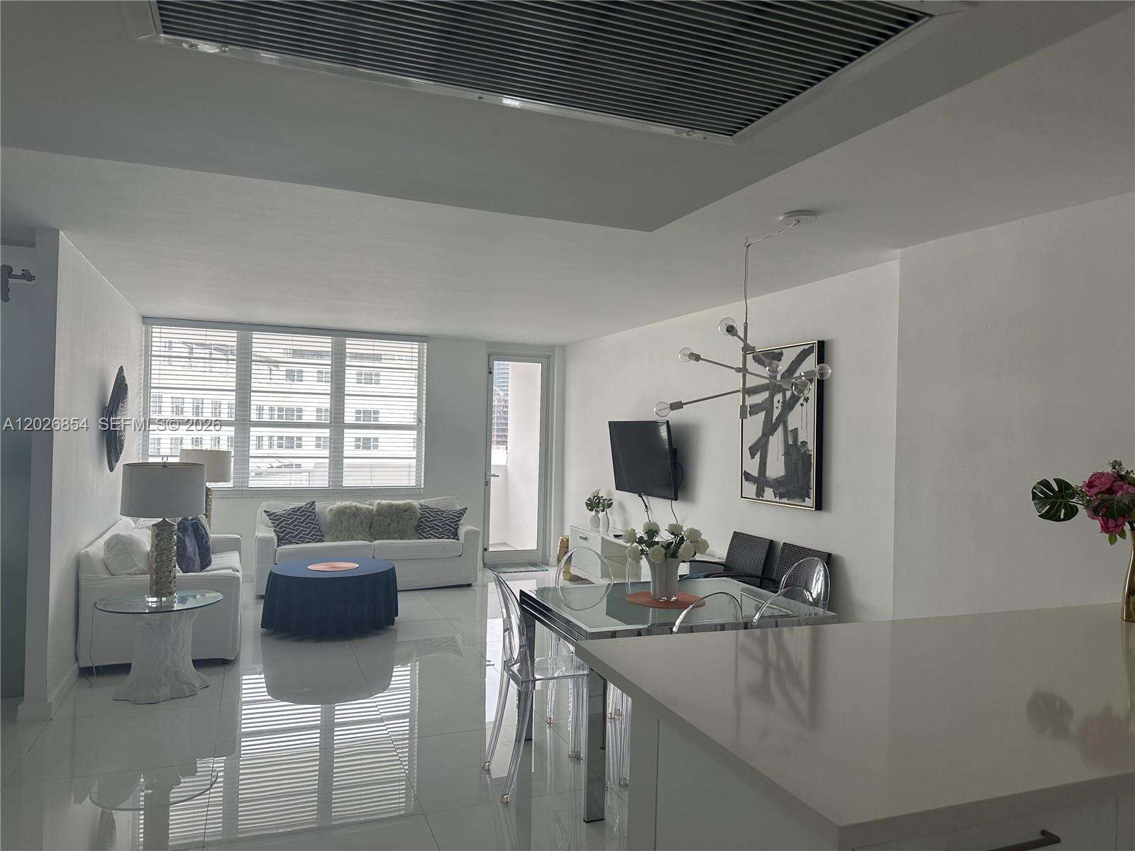 Decoplage Unit #835 | Picture 2