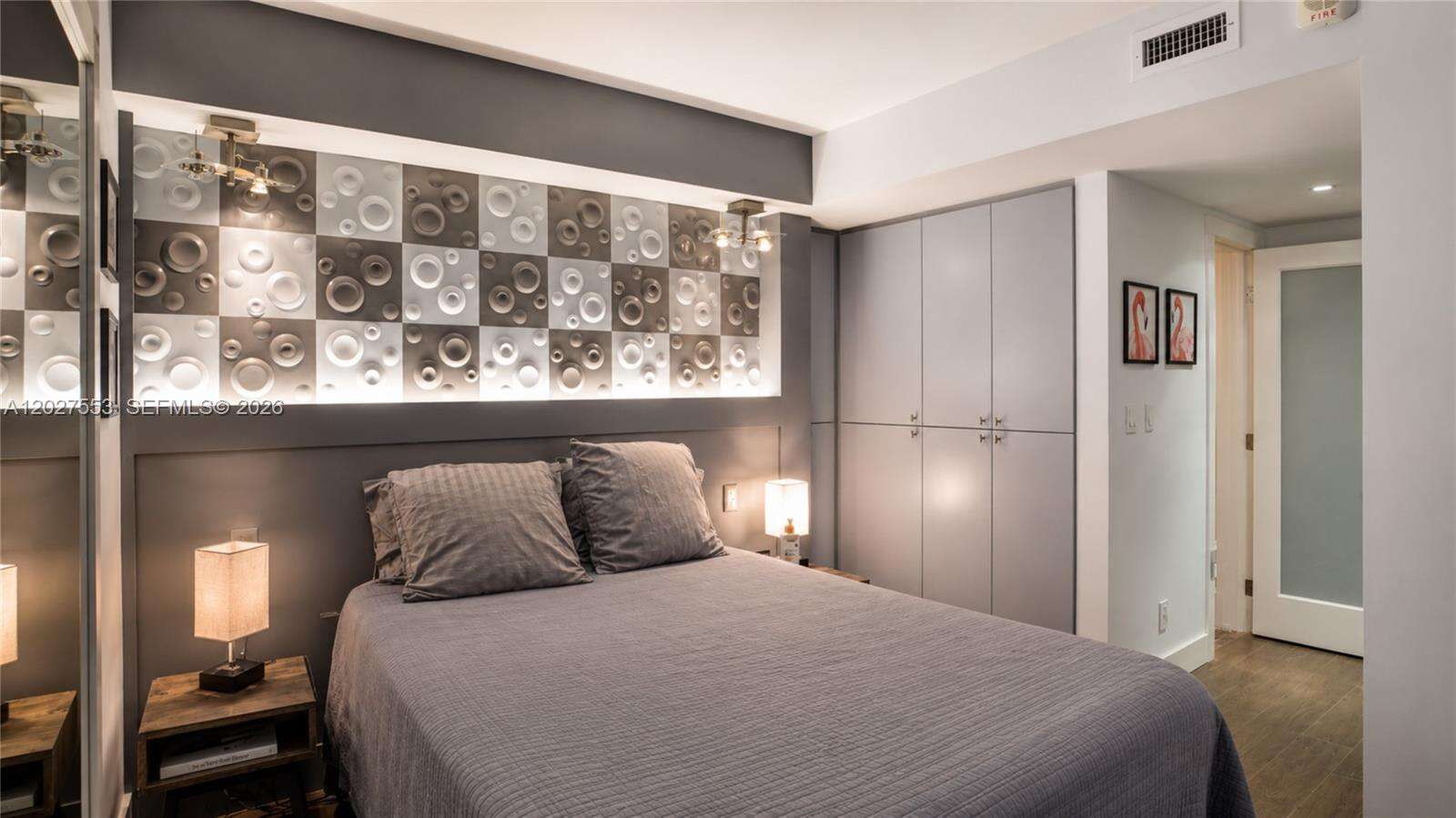Decoplage Unit #533 | Picture 11