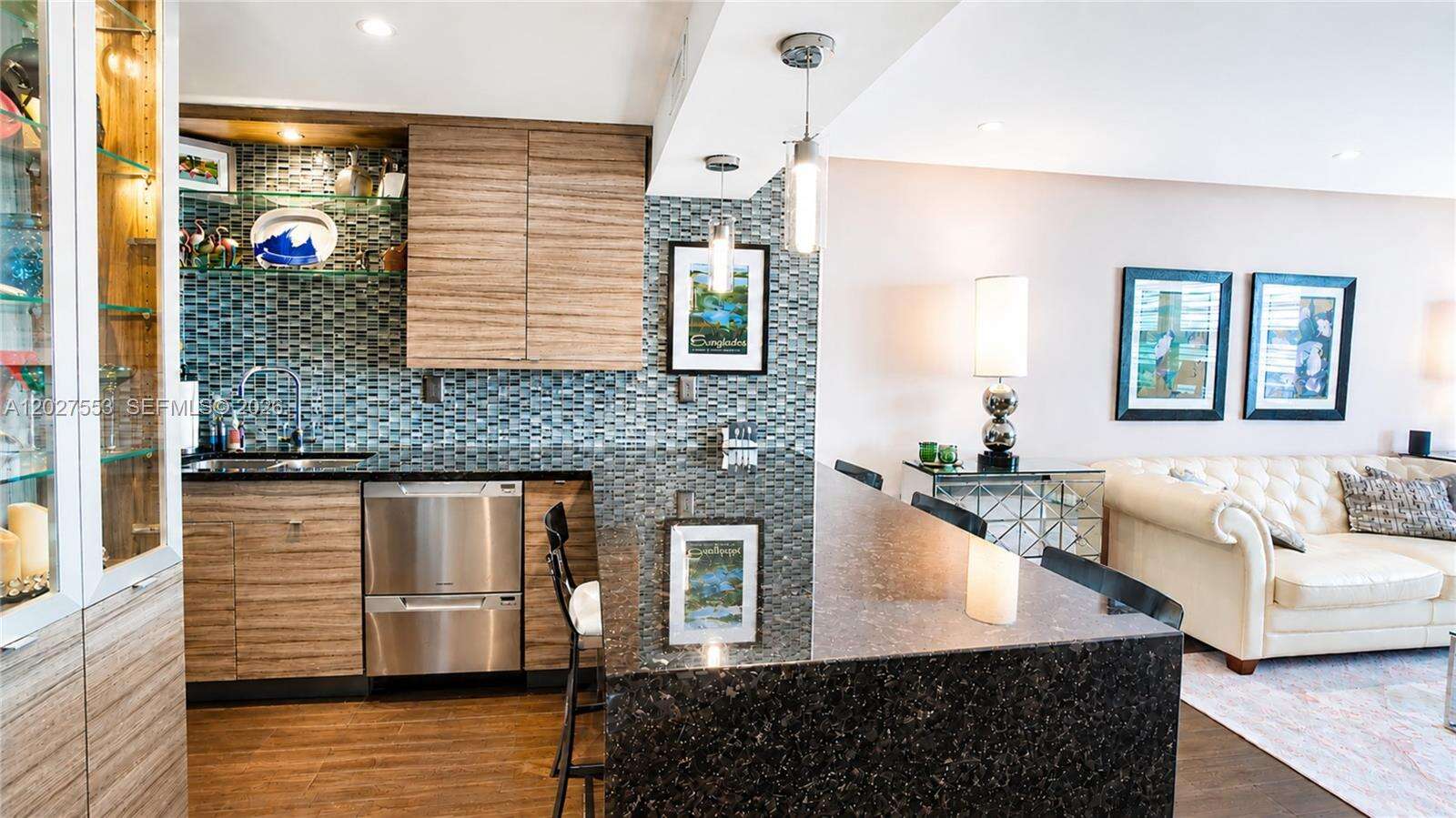 Decoplage Unit #533 | Picture 6