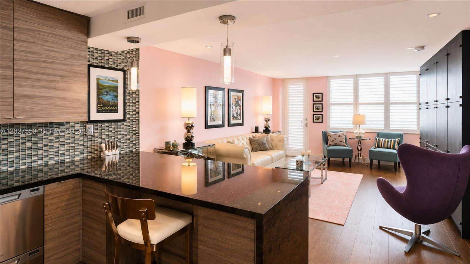 Decoplage Unit #533 | Picture 8