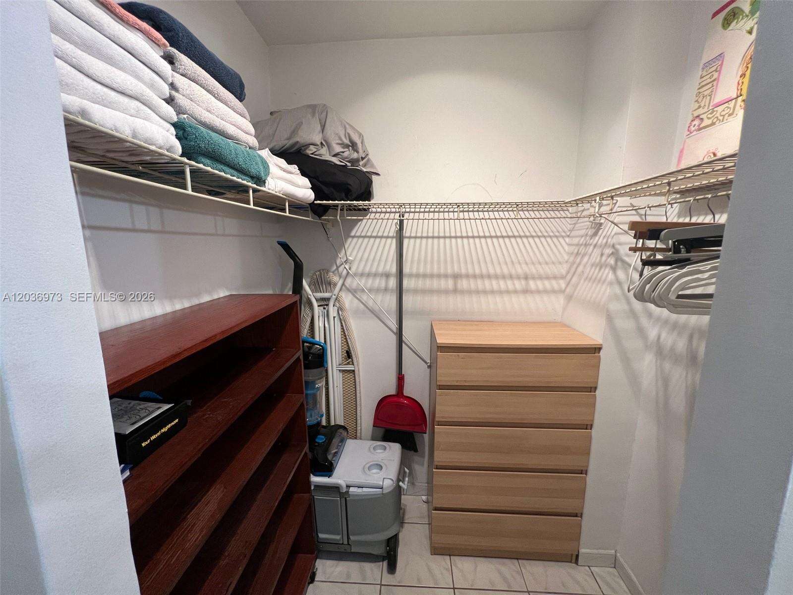 Decoplage Unit #1001 | Picture 14