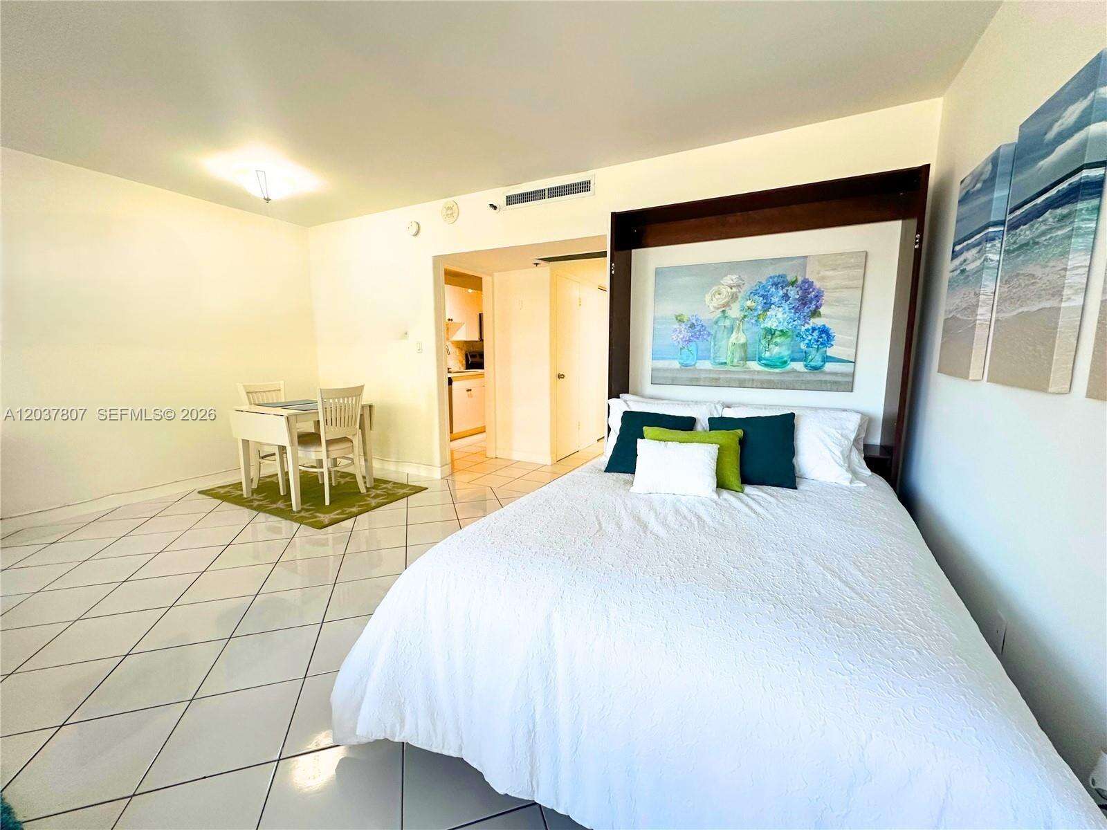 Decoplage Unit #307 | Picture 9